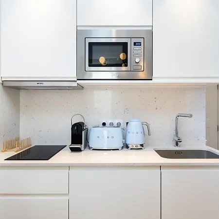 Chiado Charming Apartment Lisbon
