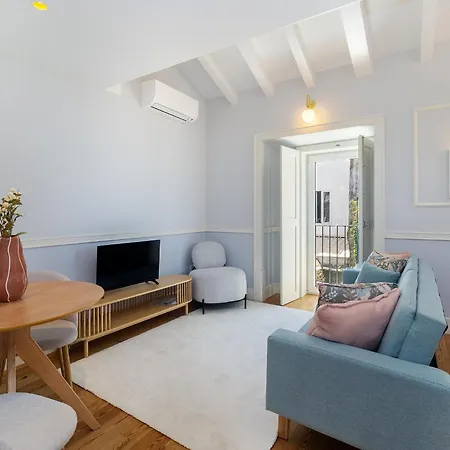 Chiado Charming Apartment